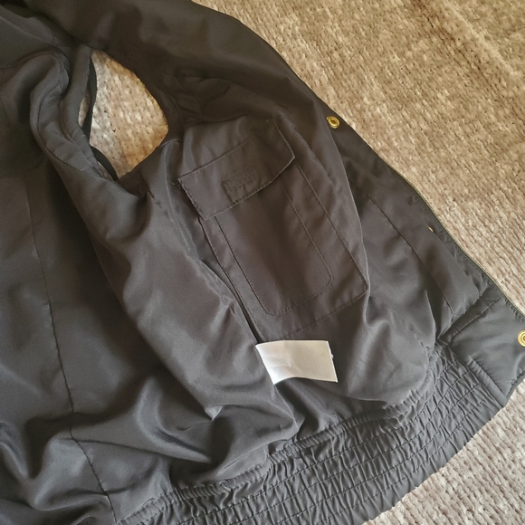 Calvin Klein Performance Black Puffer Vest - Picture 6 of 8